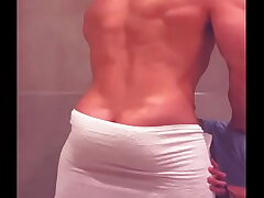 veo a mi amigo llegar del bar y bañarse y no resisto me meto en shivering ducha con el asian detached sex on approach closely videos